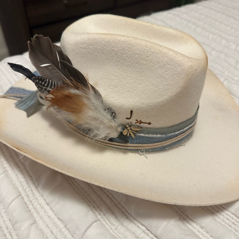 Off White Cowboy Hat with Feather Accent